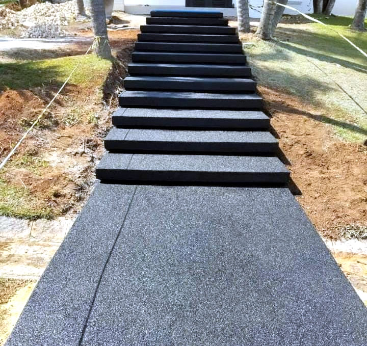 Escada Granilite